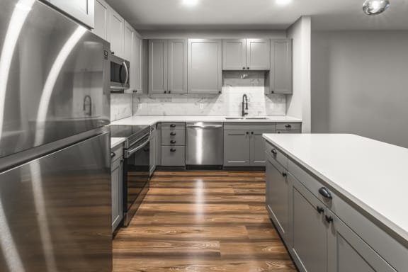 19 South Luxury Apartments Stainless Steel Appliances
