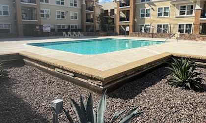 Elwood Family pool