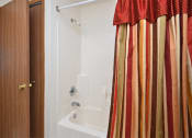 Thumbnail 3 of 16 - bathroom