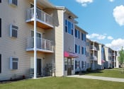 Thumbnail 3 of 14 - Exterior