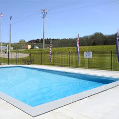 Crystal Clear Poolat Geary Estates Apartments, Kansas