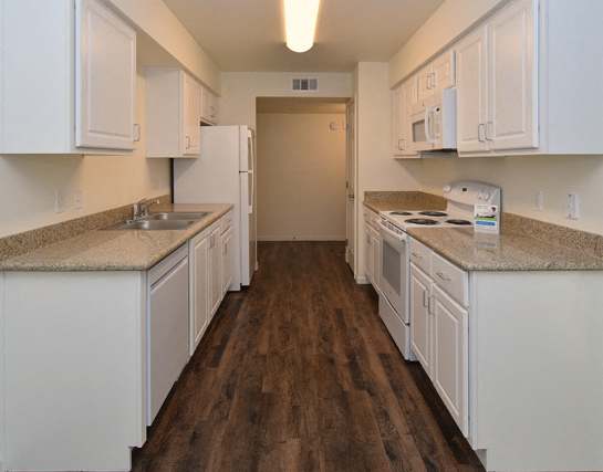 Kitchen - Rome Pines