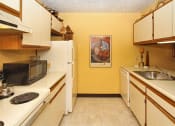 Thumbnail 30 of 34 - Kitchen