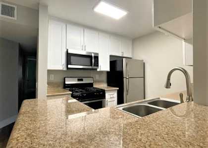 Peachgrove Apartments Kitchen