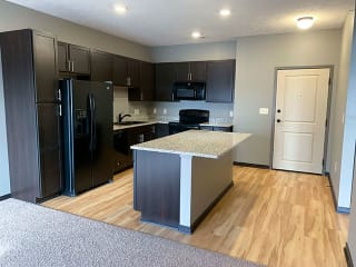Spacious kitchen with granite countertops of 1 bedroom apartment for rent at The Flats at 84 best apartments Lincoln NE 68516
