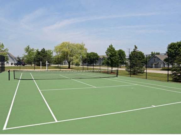 Mequon Trail Townhomes - Tennis Court