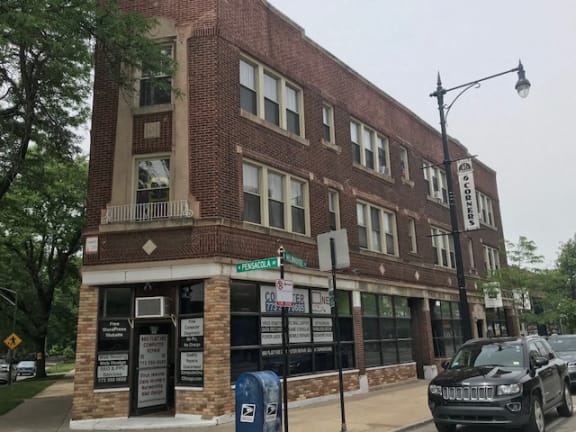 4388-44 N Milwaukee Ave Exterior