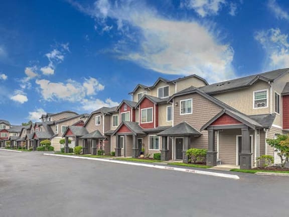 Exterior View of Bella Sonoma Apartments and Neighborhood, Surrounded by Lush Landscaping at BELLA SONOMA, Washington