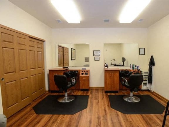 Hair Salon at Highlands at Riverwalk Apartments 55+ in Mequon, WI