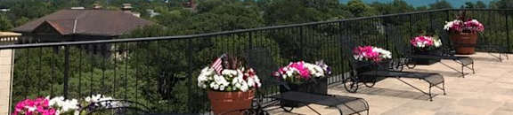 Rooftop Sundeck at Park View Apartments, Chicago, 60614