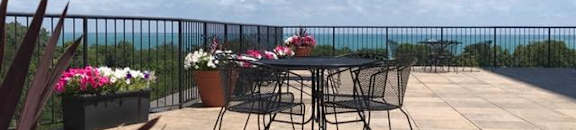 Rooftop Dining Area at Park View Apartments, Chicago