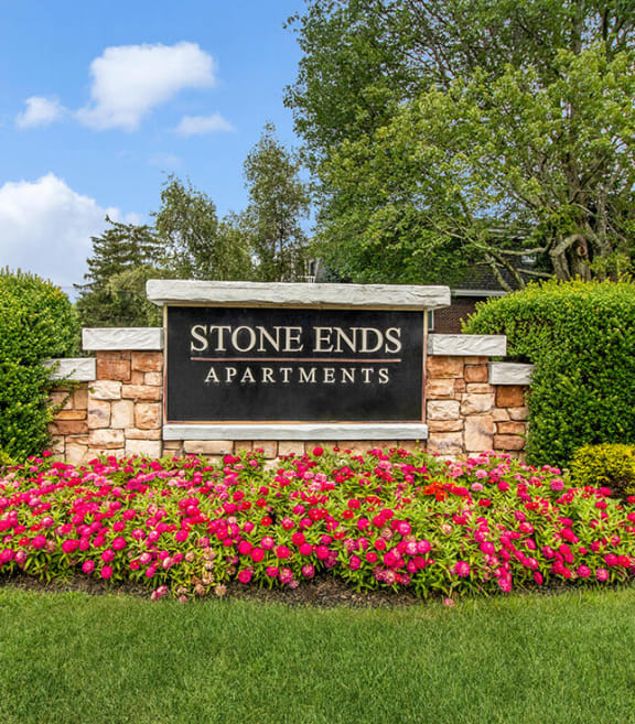 Community Monument Sign at Stone Ends Apartments located in Stoughton, MA-SMLAM.