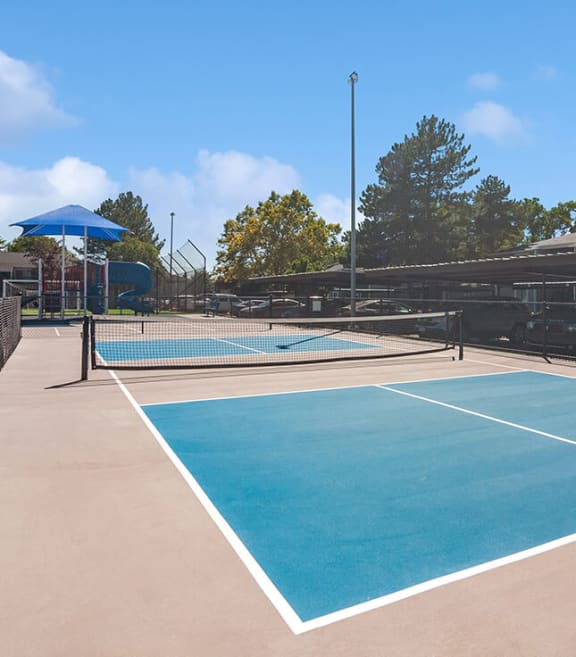 Community Pickleball Courts with Nets at Overlook Apartments located in Salt Lake City, UT-SMLAM.