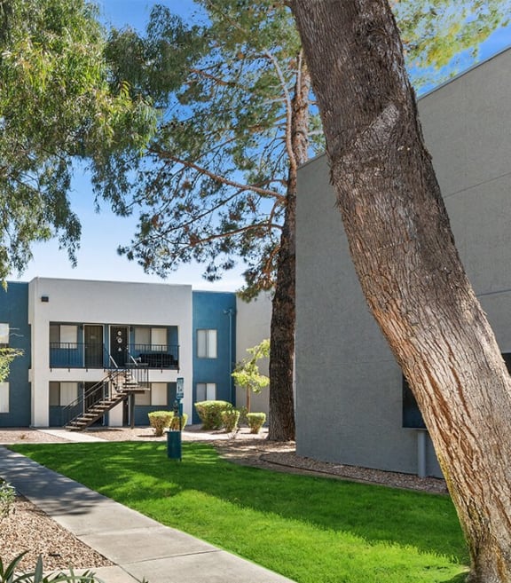 Apartment exterior at Catalina Ridge