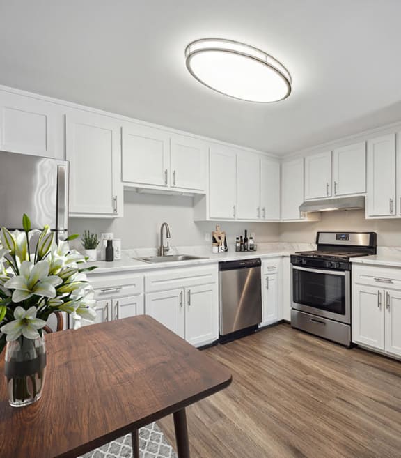 Model kitchen at Middlesex Apartments in Billerica, MA