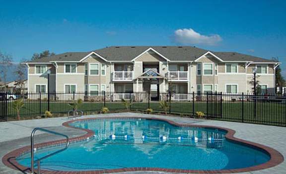 Image of the pool and the building