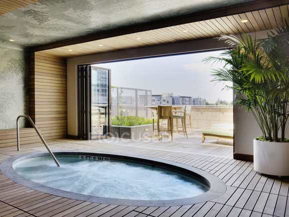 a jacuzzi in a hotel