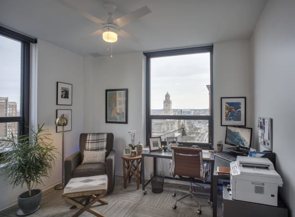 Guest Bedroom or Office at The Equitable Building, Des Moines, IA, 50309