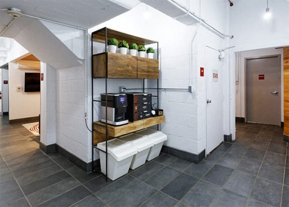 Quality Hill Towers - Complimentary coffee bar with Starbucks