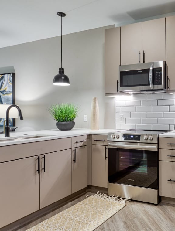 Kitchen at Aura Stonebridge, Richmond, 23225