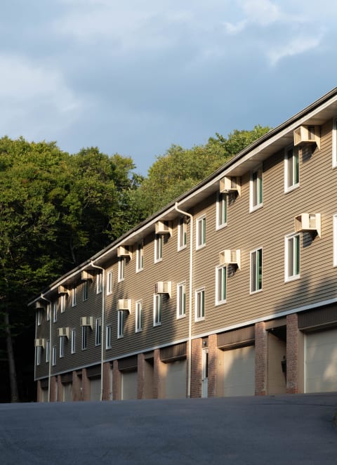 Garages at Woodmere Townhomes, WI, 53012