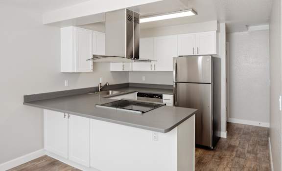 Aspire Gresham Apartments Kitchen Counters and Appliances