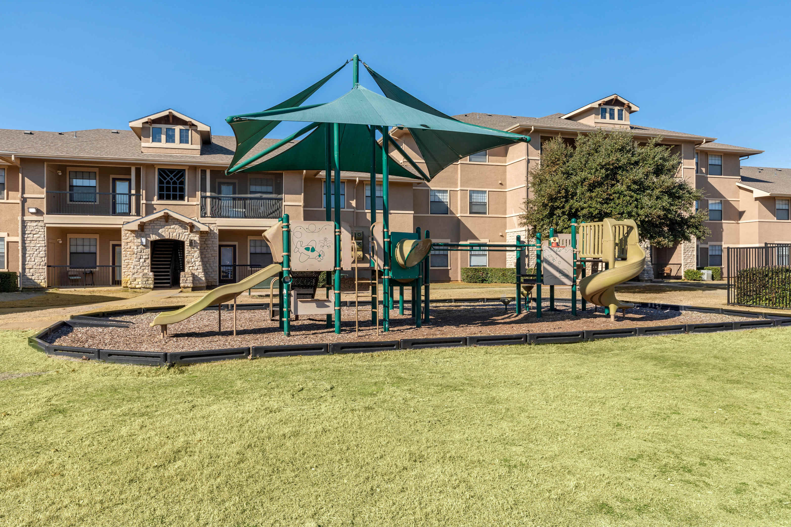 Pecan Creek on McKinney Apartments 3 of 7