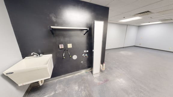 Holmen Square Suite 516