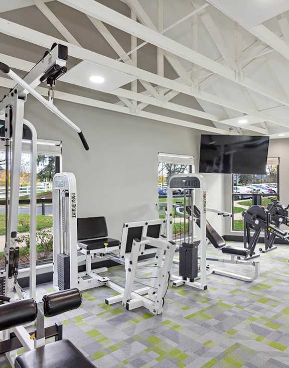 Community Fitness Center with Equipment at Fox Valley Villages Apartments located in Aurora, IL-MEDAM.
