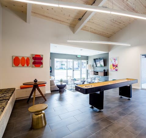 Game Room at 7 Pointe Apartments, Indianapolis