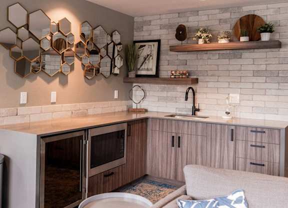 Clubhouse Kitchen at Vibe, Washington, 98030