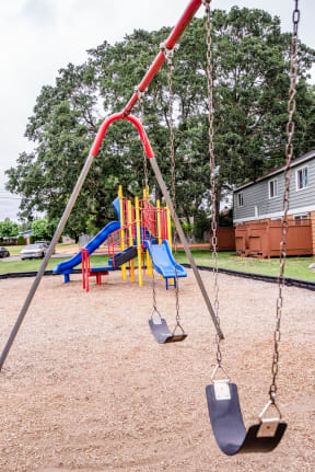 Lakewood Apartments - Southern Pines Apartments - Playground