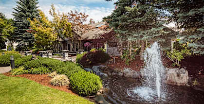 Fountain in front of the Sir Charles Court leasing office