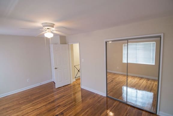 Brookville Townhomes Mirrored Closet 3 Photo