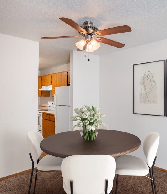 Bismarck, ND Stonefield Townhomes | Living Room