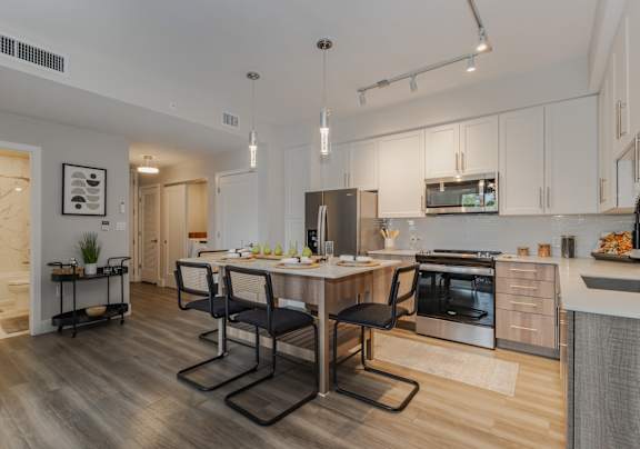 Luxurious kitchen at Portofino Vineyards, Fort Myers, 33967