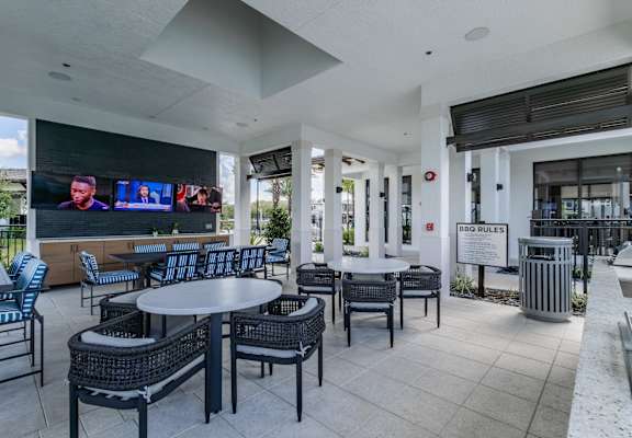 Covered patio at Portofino Vineyards, Fort Myers, FL