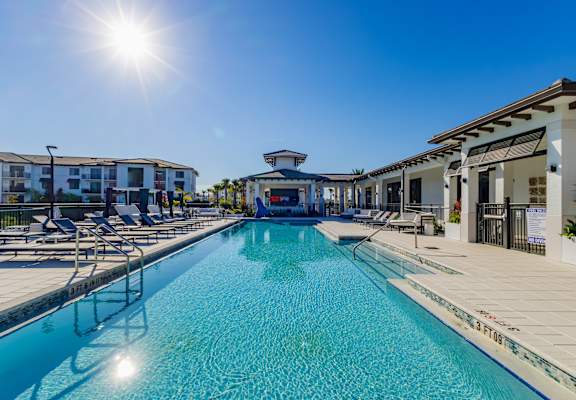 Clear pool at Portofino Vineyards, Fort Myers, Florida