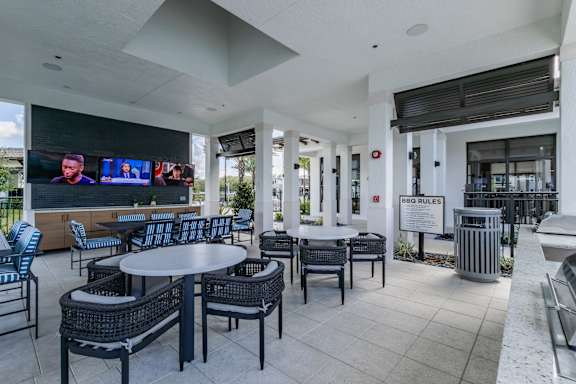 Dining area at Portofino Vineyards, Fort Myers