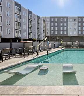 Pool sun shelf with in-water loungers at The Constellation on King