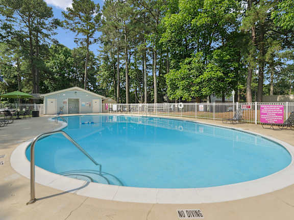 Green Yard Exterior at The Groves Apartments, Raleigh, NC, 27604
