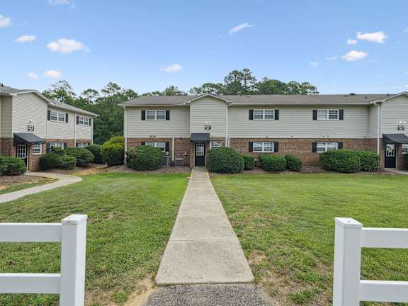 Green Yard Exterior at The Groves Apartments, Raleigh, NC, 27604