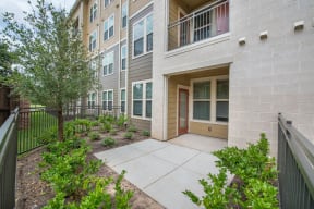 Exterior View at Aviator West 7th, Texas, 76107