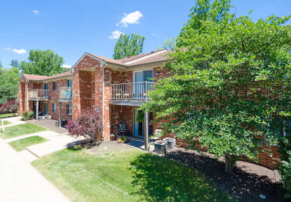 Exterior view of brick façade at Bradford Ridge Apartments, Bloomington, Indiana