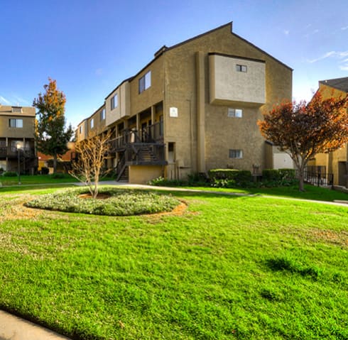 Lush Landscaping at Highlander Park Apts, California, 92507