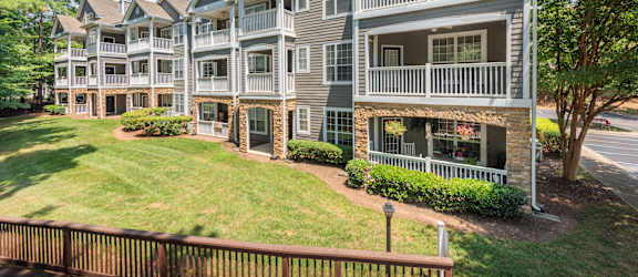 the preserve at ballantyne commons exterior view of apartments with balconies