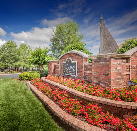 The Cove at Priest Lake Apartments in Hermitage, TN