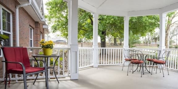 assisted-living-in-oviedo-fl-savannah-court-cottage-of-oviedo