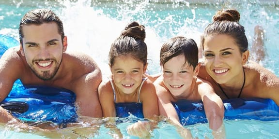 Family In Pool at STEAMBOAT BY VINTAGE, Reno
