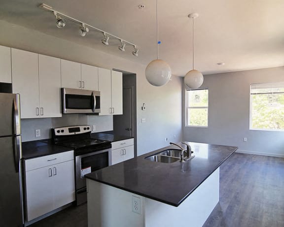 Photo Gallery Image